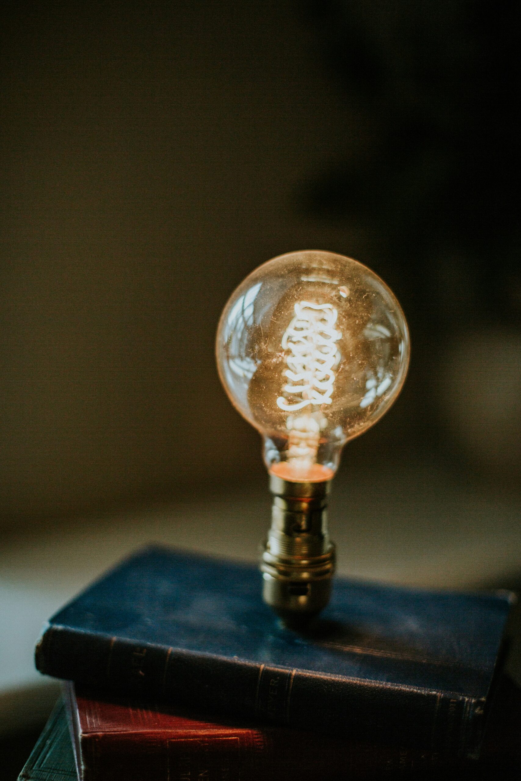 Light Bulb beth-stevenson-unsplash